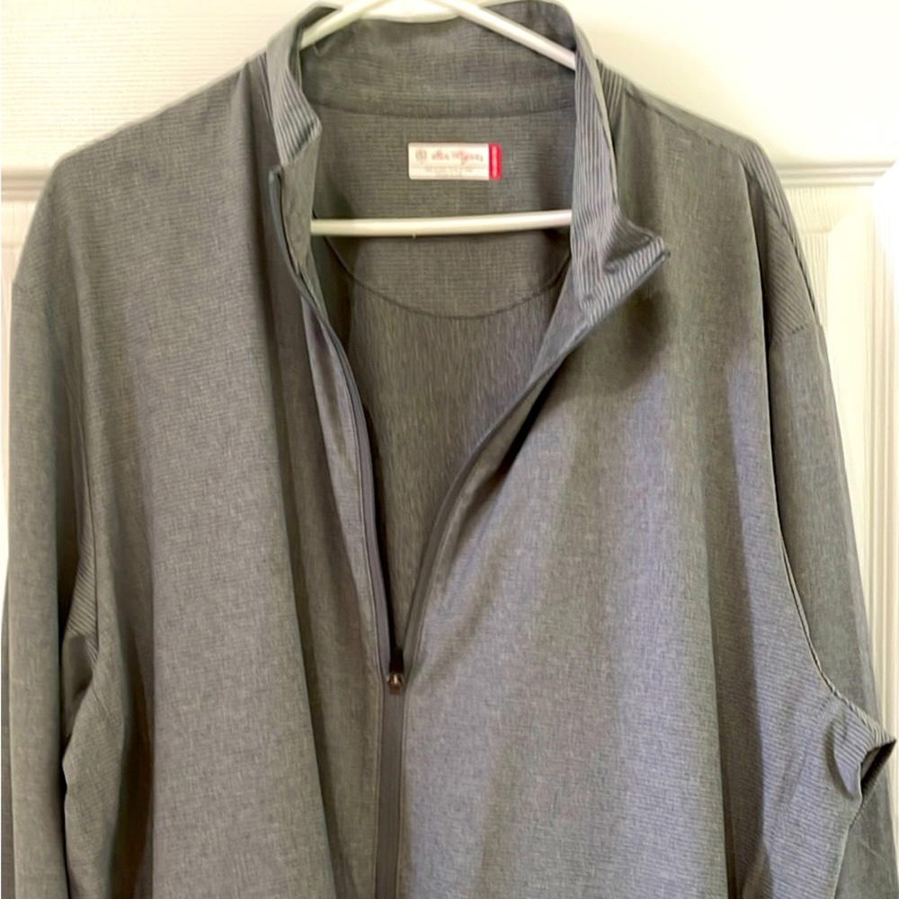 Ben Hogan Men's Gray zip up windbreaker